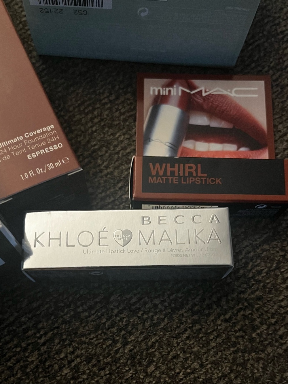 ✨ Ultimate Makeup Bundle ✨ - Picture 5 of 16